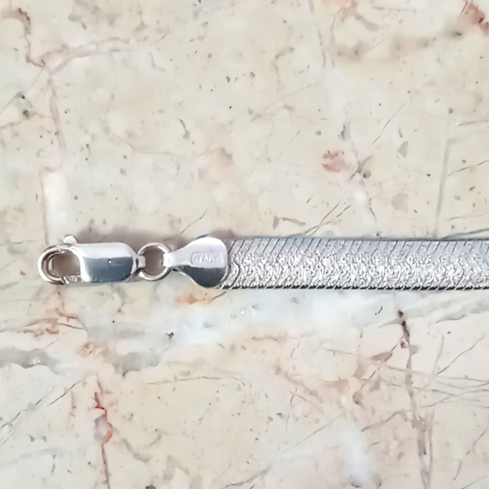 2 925 Italy Solid Sterling Bracelets.